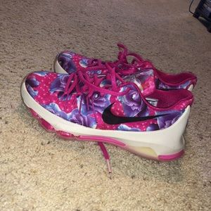 Nike KD aunt pearl special edition shoe.